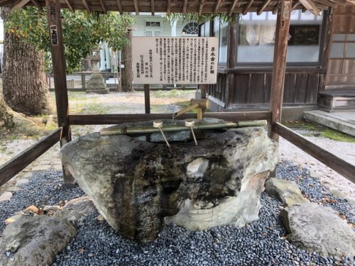 松江神社の手水舎