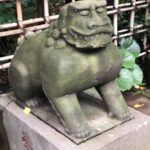市谷亀岡八幡宮【ブサ狛犬と急階段】